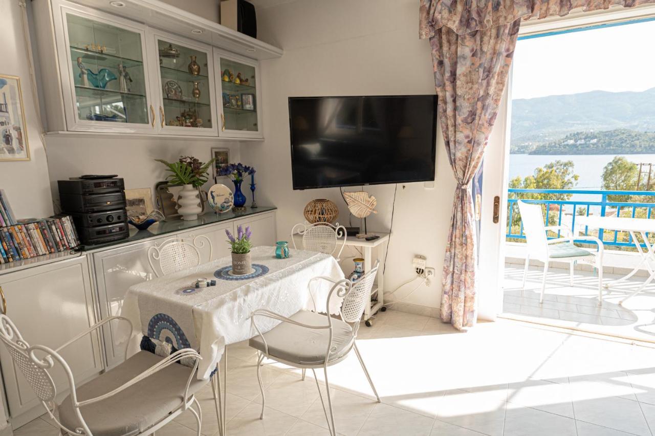 Villa Rigos House At Askeli Beach, Poros Island à Poros Town Extérieur photo
